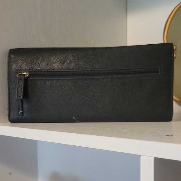 Tahari Black tri fold Clutch with Cream Floral Embellishments magnet close - Picture 2 of 6